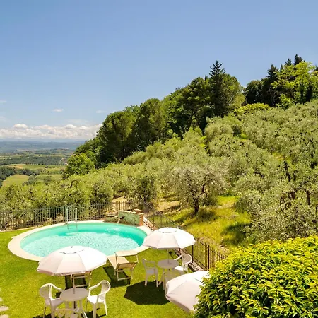 Hotel apartamentowy Isa-holiday-home With Swimming-pool In San Gimignano, With Air Conditioning And Private Outdoor Area