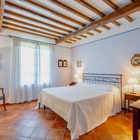 Lägenhetshotell Isa-holiday-home With Swimming-pool In San Gimignano, With Air Conditioning And Private Outdoor Area