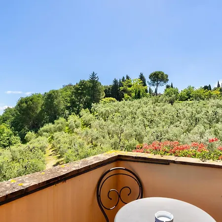 Isa-holiday-home With Swimming-pool In San Gimignano, With Air Conditioning And Private Outdoor Area Lägenhetshotell