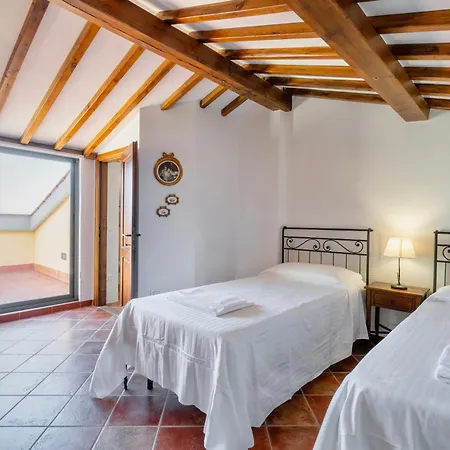 Isa-holiday-home With Swimming-pool In San Gimignano, With Air Conditioning And Private Outdoor Area * San Gimignano